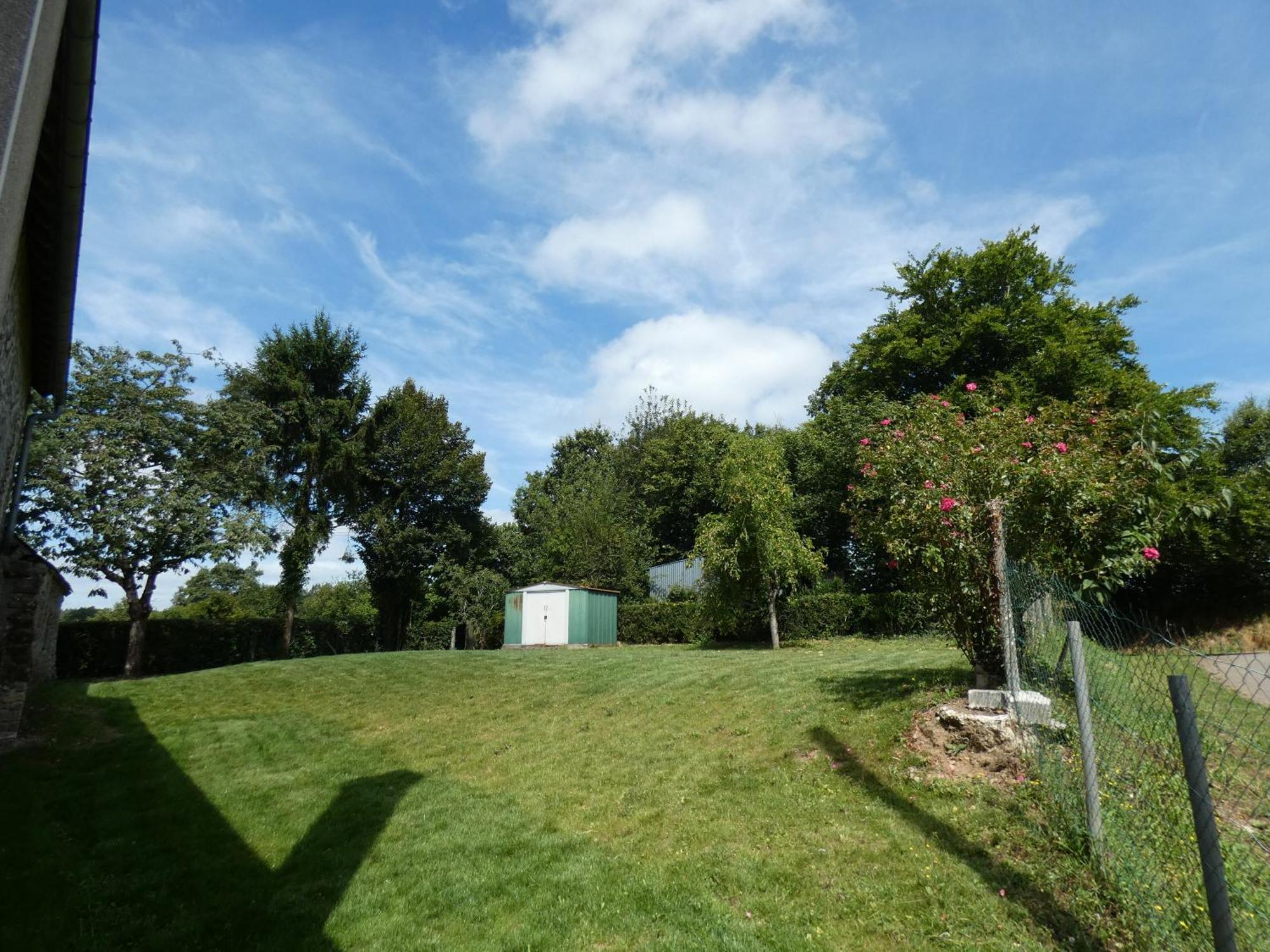 Le Gite De La Haie Portee Lignieres-Orgeres Exteriör bild