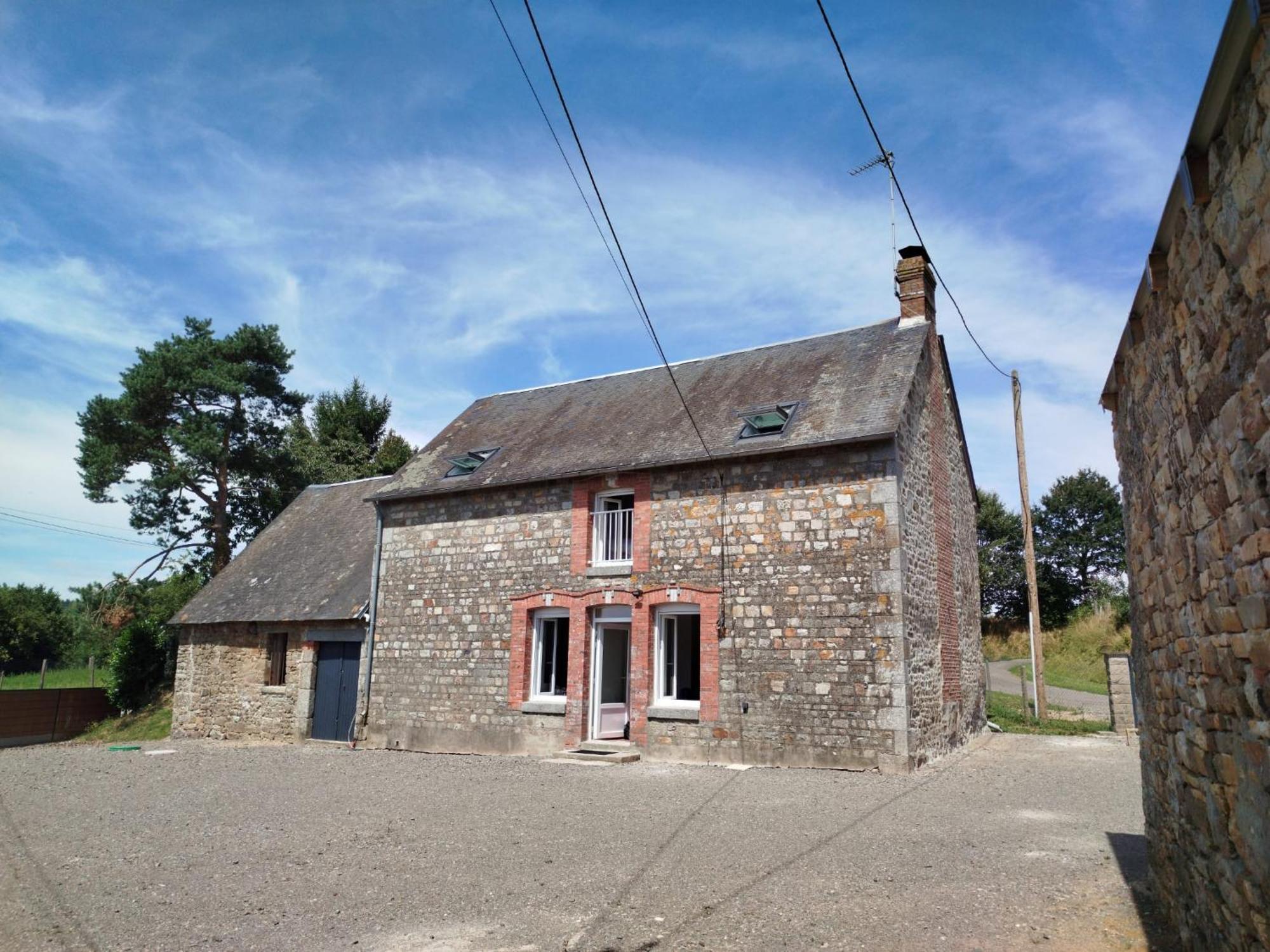 Le Gite De La Haie Portee Lignieres-Orgeres Exteriör bild